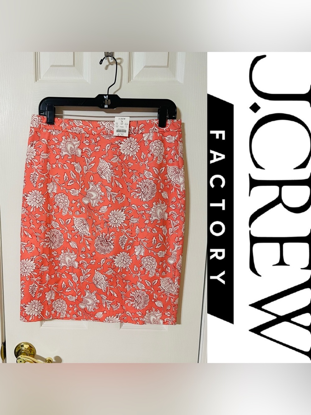 NWT J. Crew Factory Floral Pencil Skirt with Coral and White print-Sz 8